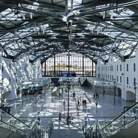 Lumina Bright In The Center