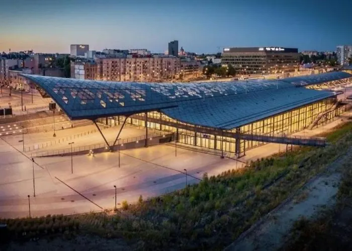 Lumina Bright In The Center